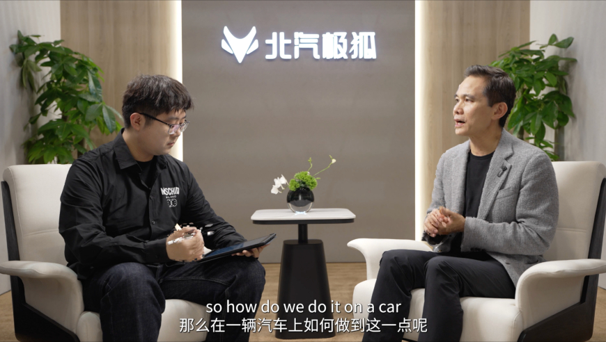 元宵晚会撒贝宁扶着机器人出来了,澳门一肖一码今晚一肖一码,权威独家讨论与热门话题_界面版V13.91